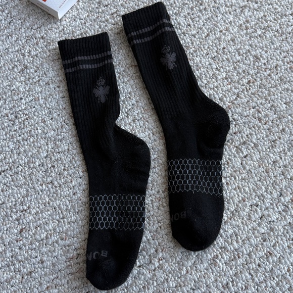 Bombas Black and Gray Athletic Socks medium like new - Picture 5 of 10